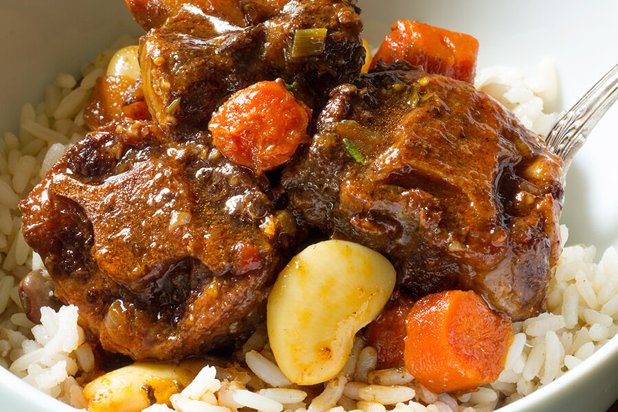 This slow cooker oxtail and butter bean recipe has everything you could ever want in a beef stew. It is hearty and super satisfying and not to mention easy. 