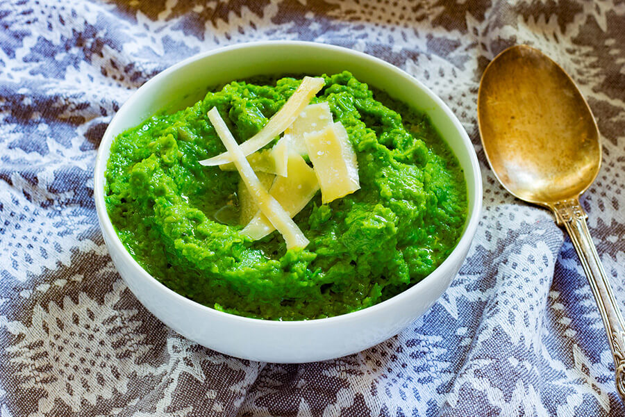 This super green pea puree is the perfect side recipe that is jam packed with wholesome goodness. 